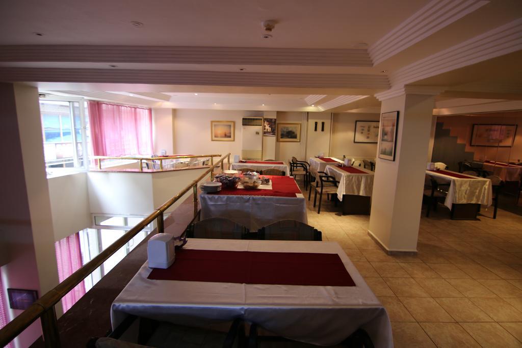 Istanbul Hotel Корлу Екстериор снимка