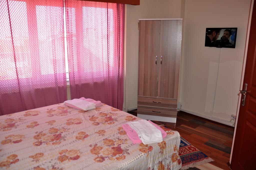 Istanbul Hotel Корлу Екстериор снимка