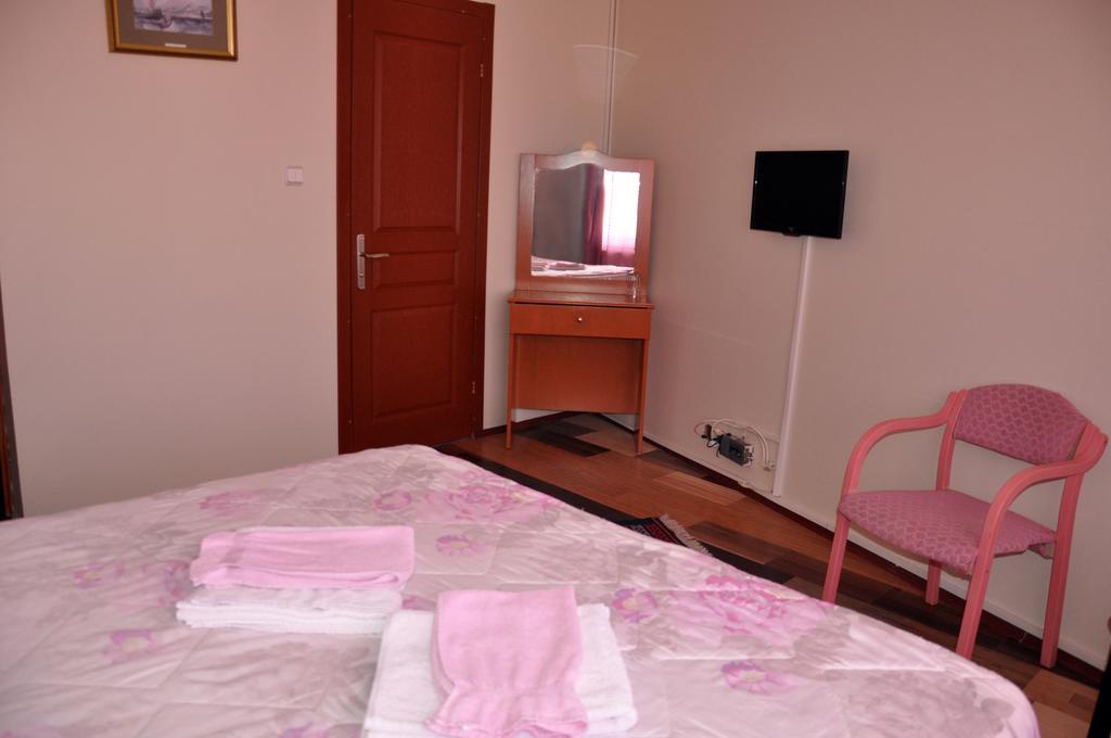 Istanbul Hotel Корлу Екстериор снимка