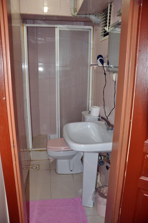 Istanbul Hotel Корлу Екстериор снимка